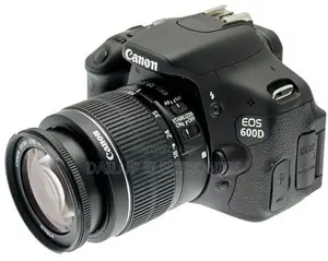 Canon EOS 200D