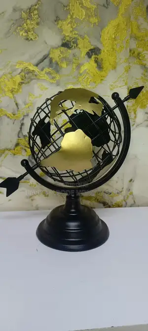 Metallic Globe Figurine Decor Home and Office Decoration