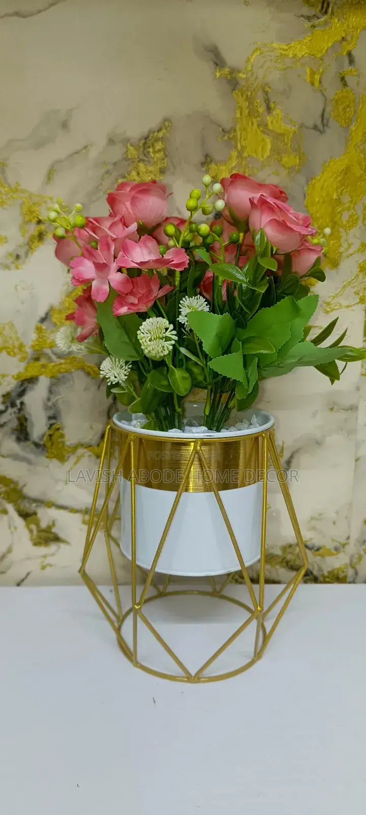 Nordic Vase With Flowers