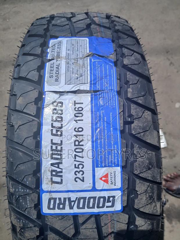 Goodard 235/70r16