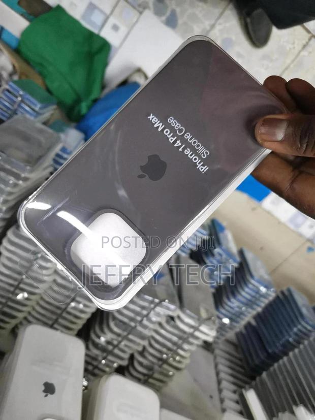 Greyiphone 14 Pro Max Silicone Case - main view