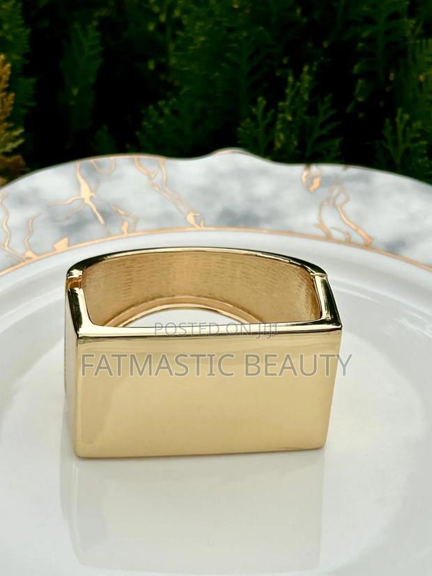 Chunky Bangle - main view