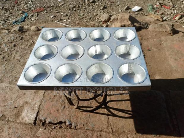 Commercial Queen Cake Baking Tins