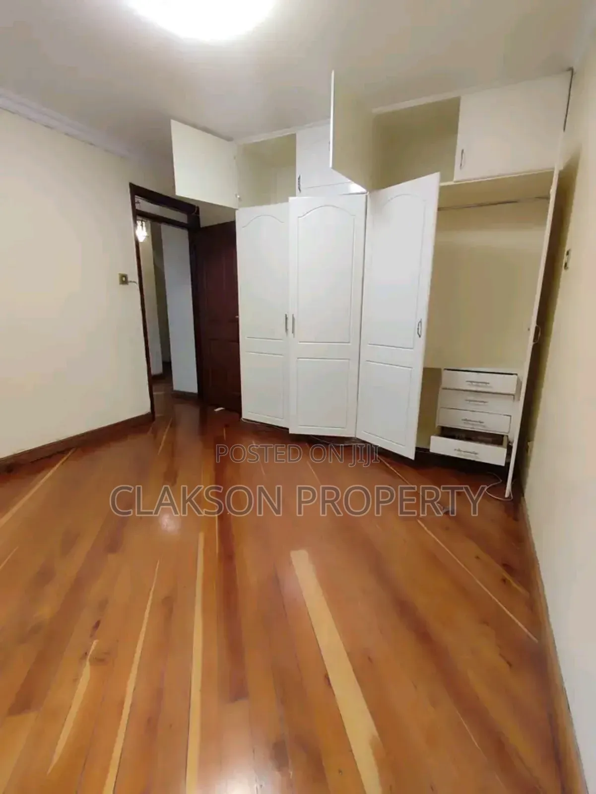 4bdrm Apartment in Riara, Kilimani for rent