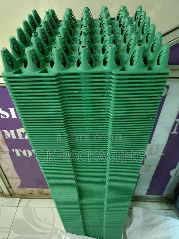 Brand New Plastic Trays - thumbnail 2