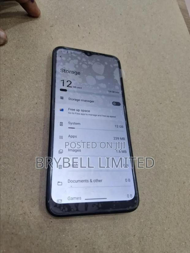 Nokia C32 128 GB Black - main view
