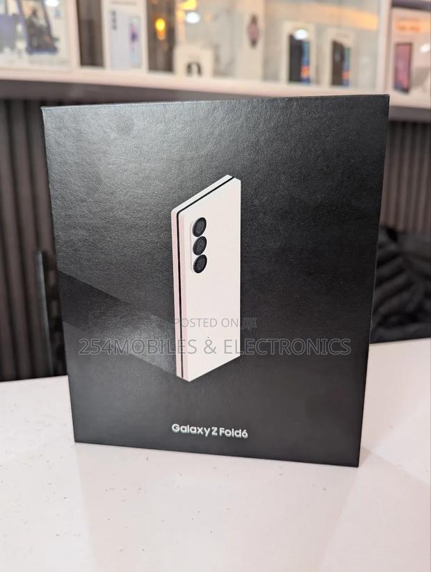 New Samsung Galaxy Z Fold6 256 GB Pink