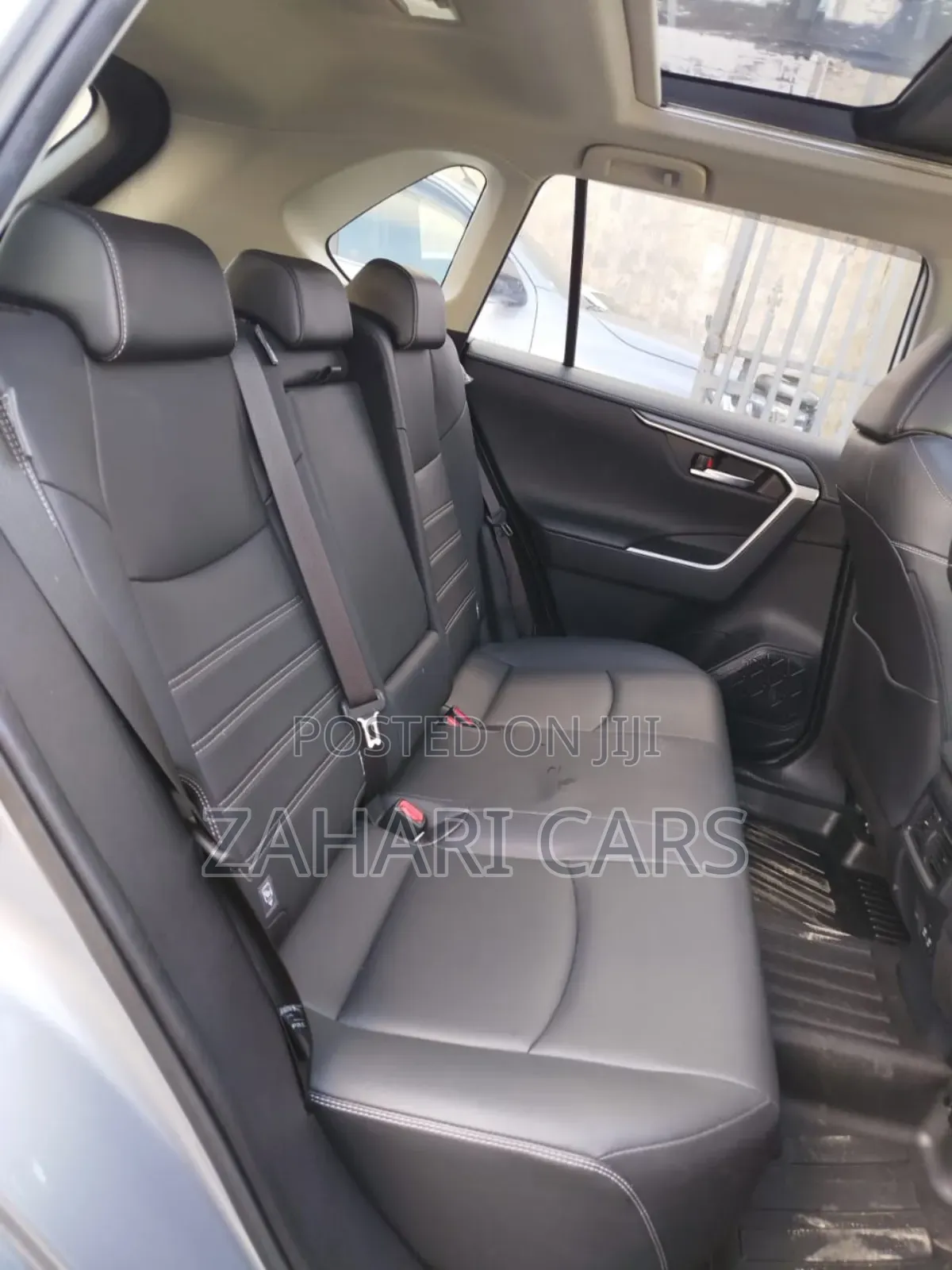 Toyota RAV4 2019 Silver