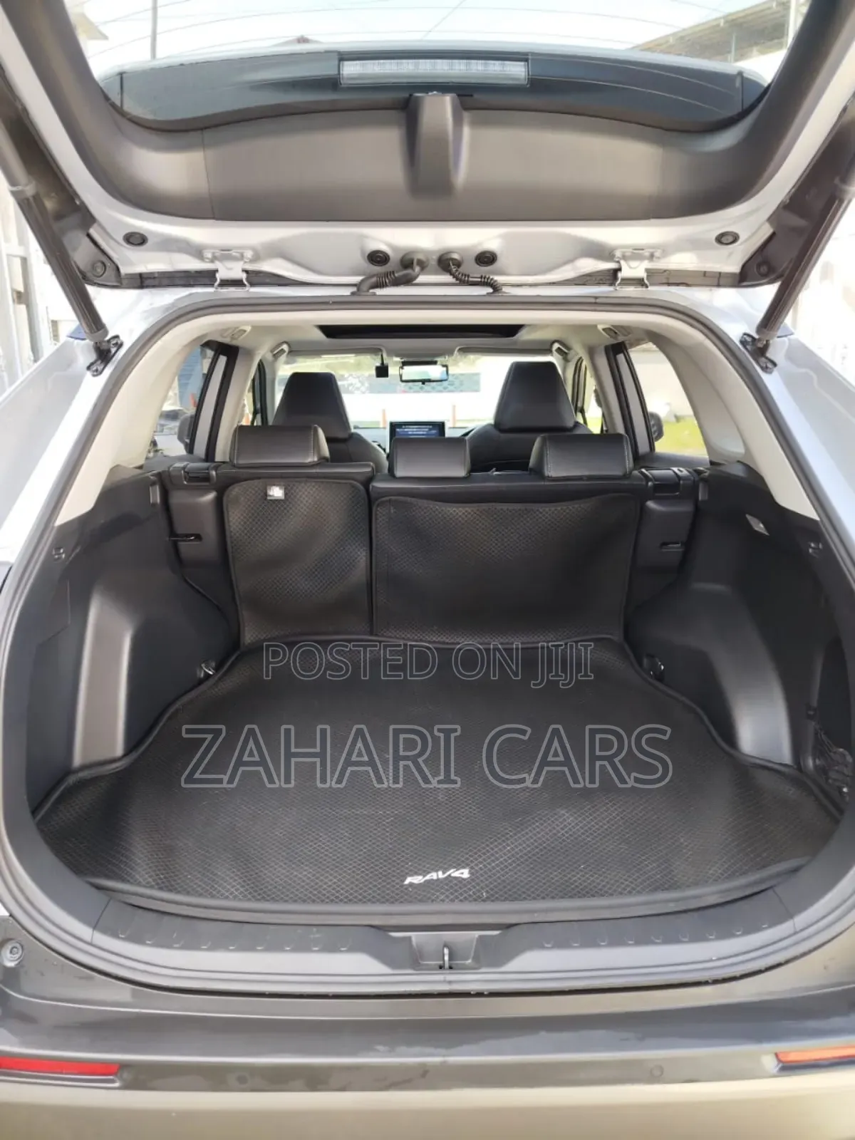 Toyota RAV4 2019 Silver