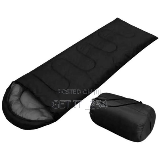 Outdoor Sleeping Bags
Portable 
Warm Comfy - thumbnail 3