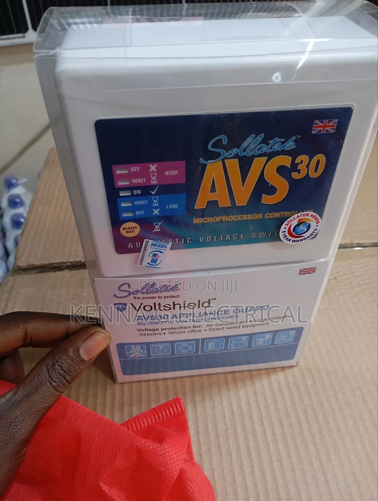 Sollatek AVS 30, Automatic Voltage Switcher-Sollatek AVS 30