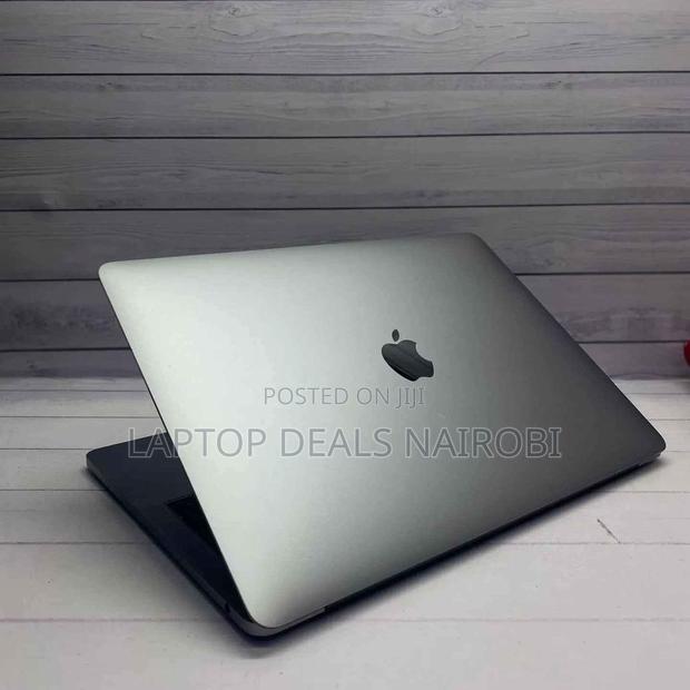 Laptop Apple MacBook Pro 2017 8GB Intel Core I5 SSD 256GB - thumbnail 2