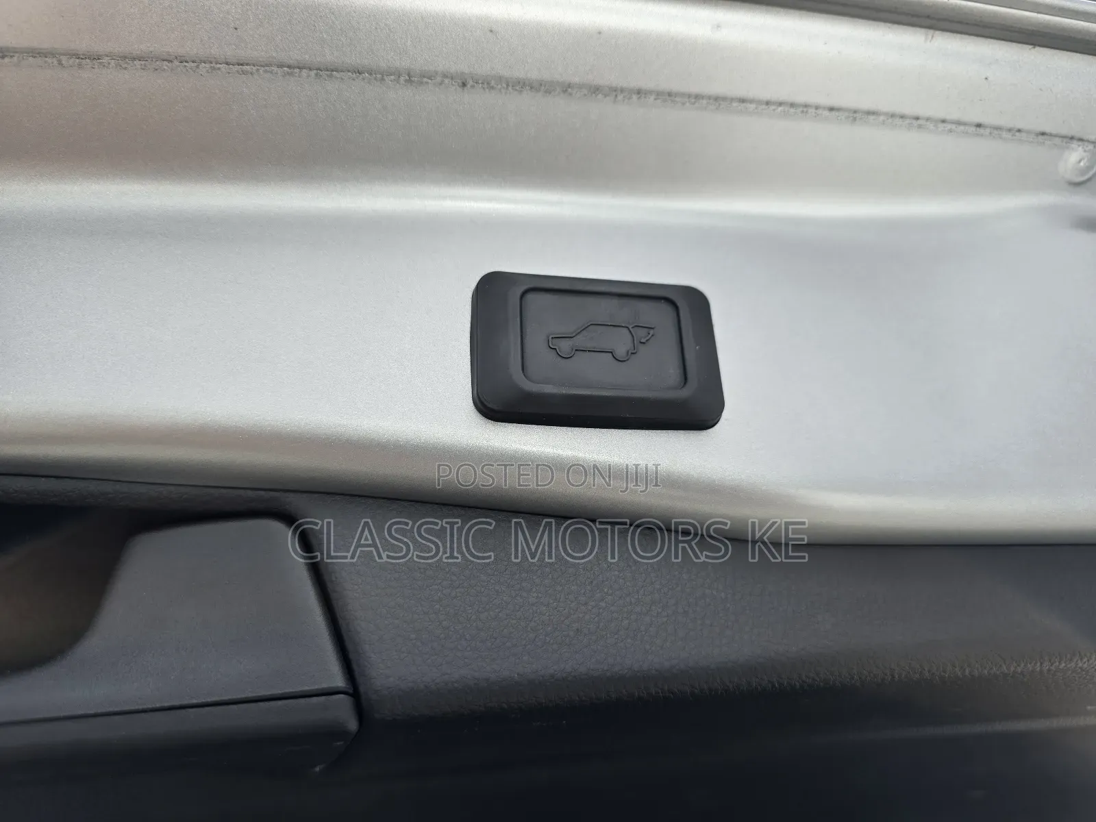 Toyota RAV4 Limited FWD 2019 Silver