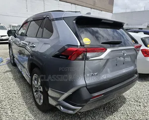 Toyota RAV4 Limited FWD 2019 Silver