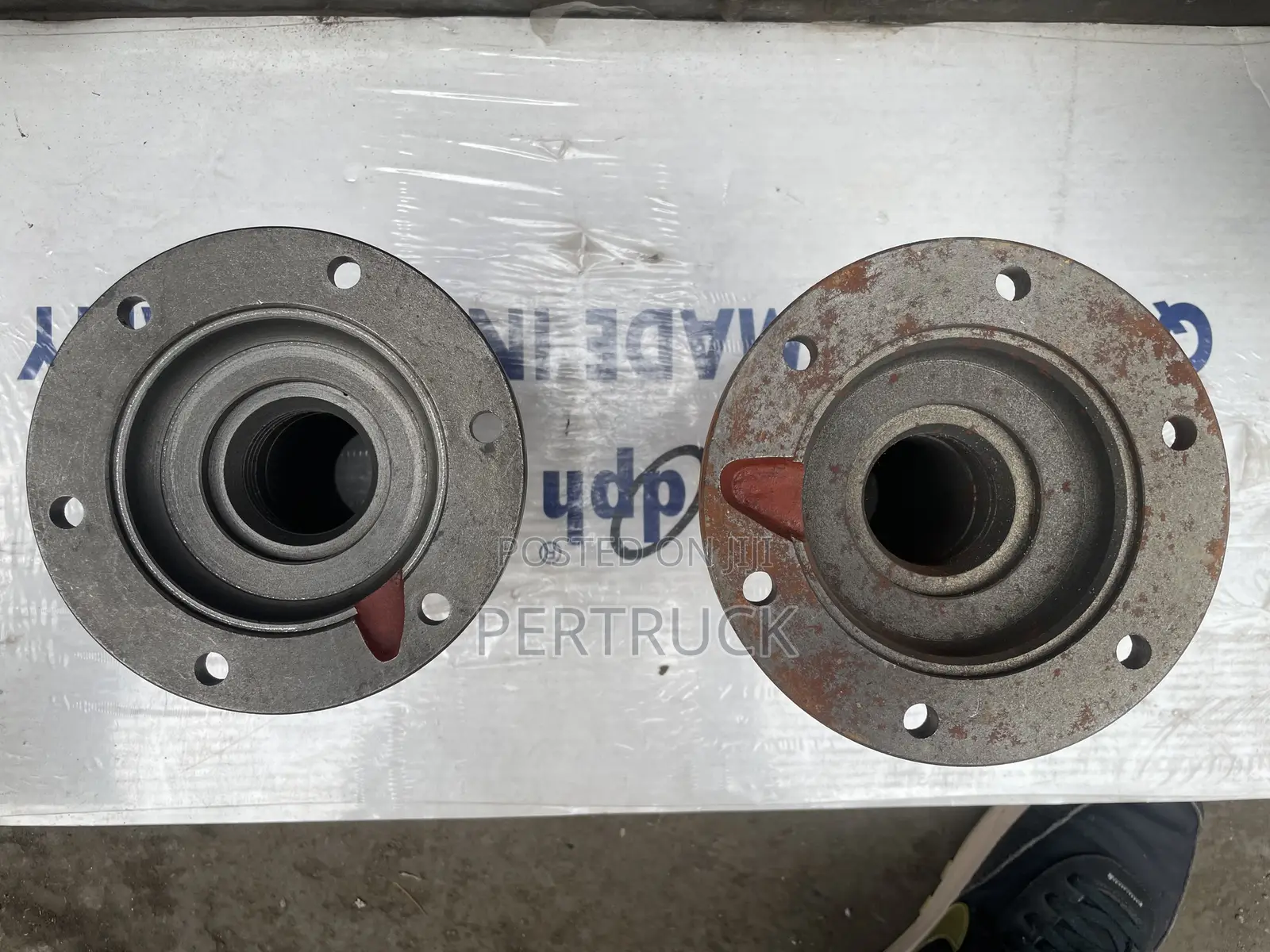 F91409-11/F91409-12 Gearbox First Input Bearing Shaft Cover.