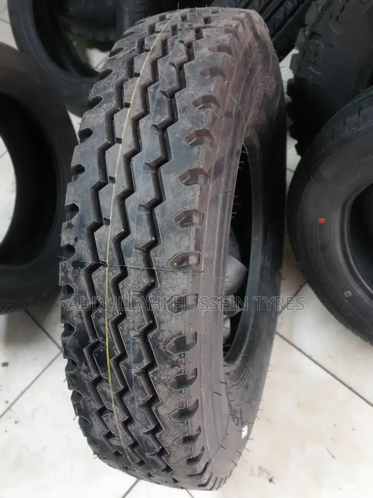 825 R16 Sportrak Tyres