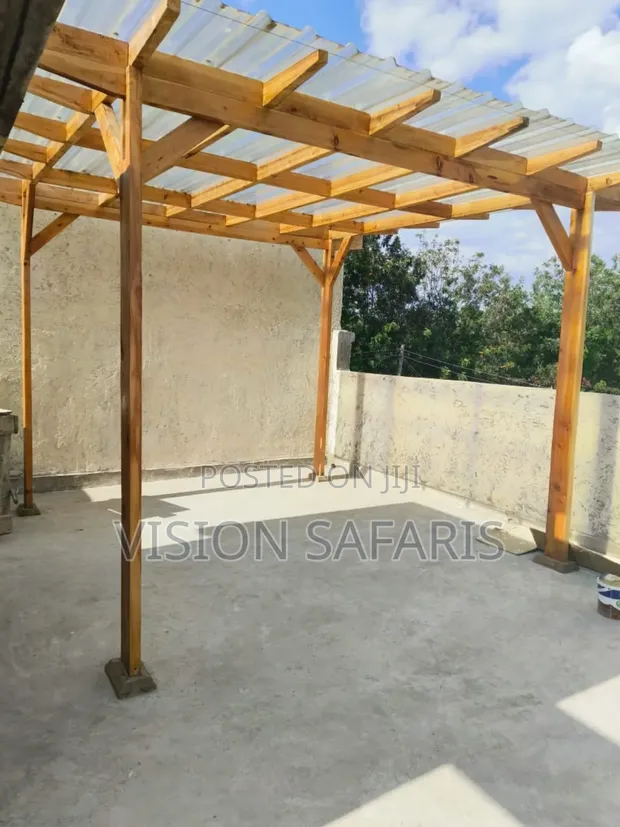 5bdrm Apartment in Ngata for sale