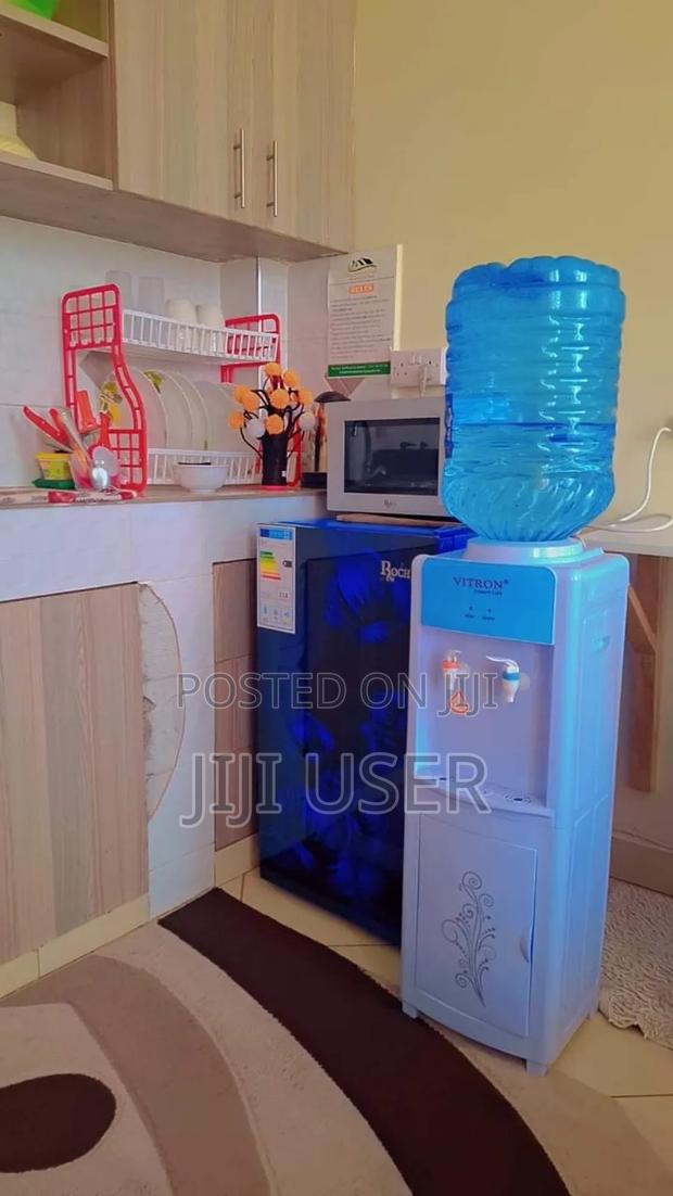 Airbnb Fully Furnished Apartment Available - thumbnail 6
