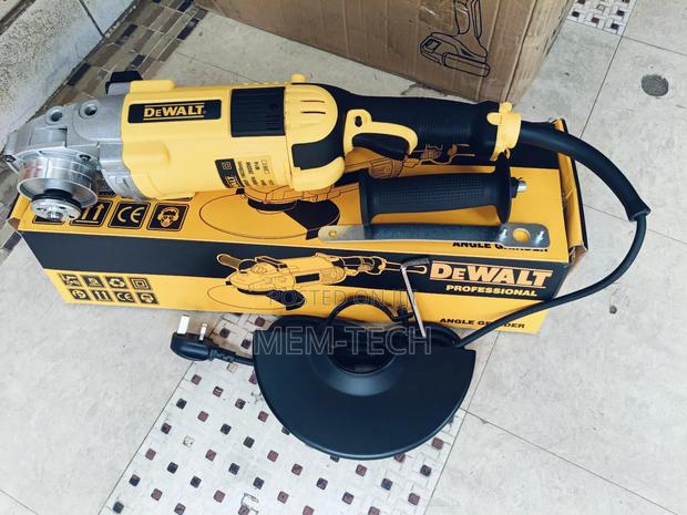 2800wtts Dewalt 9"Angle Grinder - main view