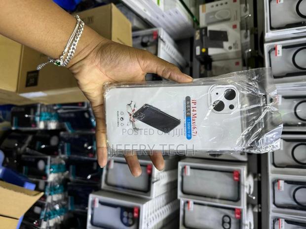 iPhone 14 Plus Case Clear Guard - thumbnail 3