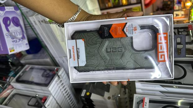 Urban Armor Gear UAG Pathfinder SE for iPhone 15 Pro Max Cas - thumbnail 2