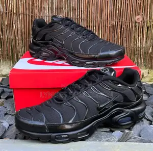 Nike TN Sneakers