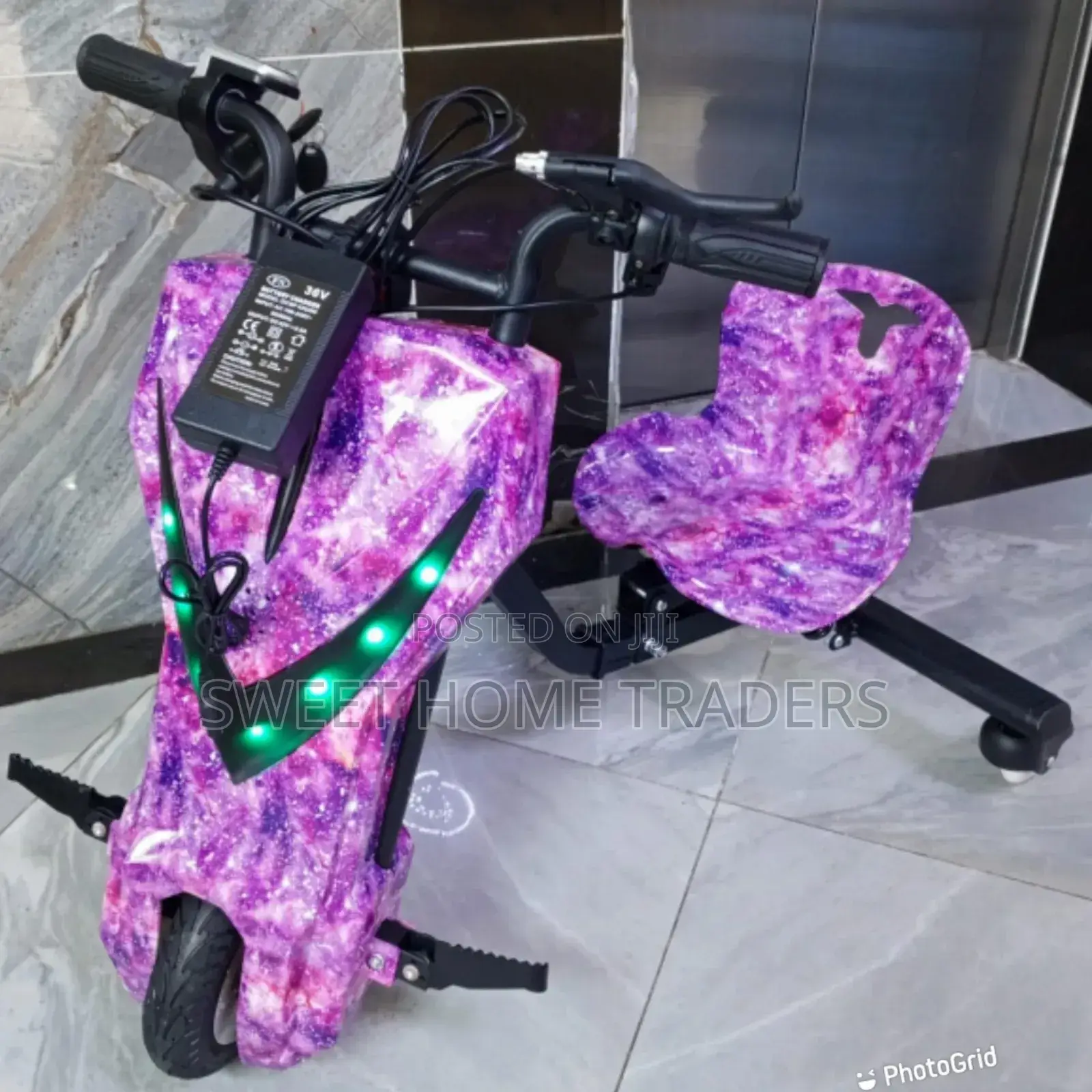~Kid's 3 Wheels Drift Scooter 
Maximum Weight 80kgs