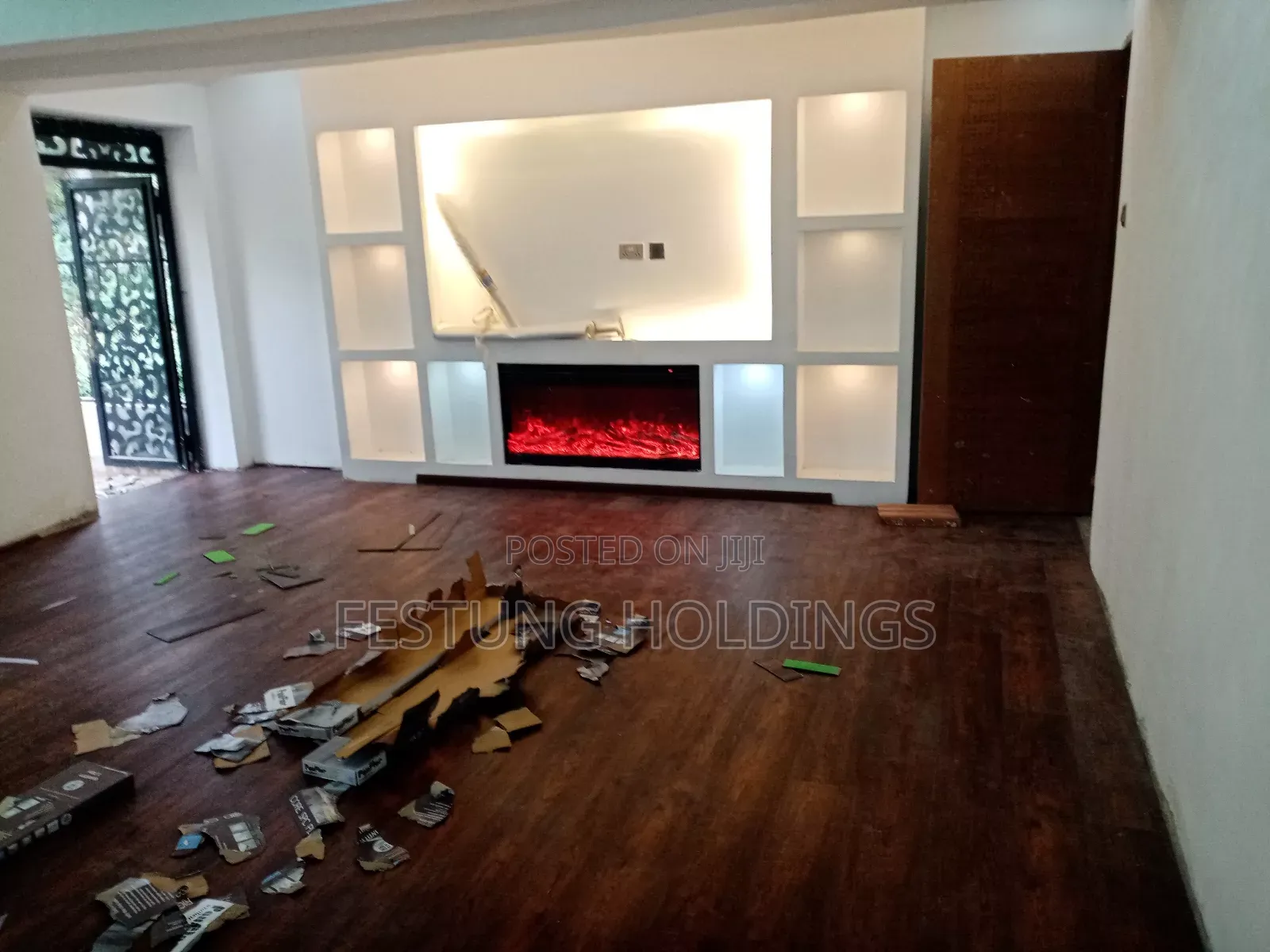 SPC/Laminate Floor Fitting