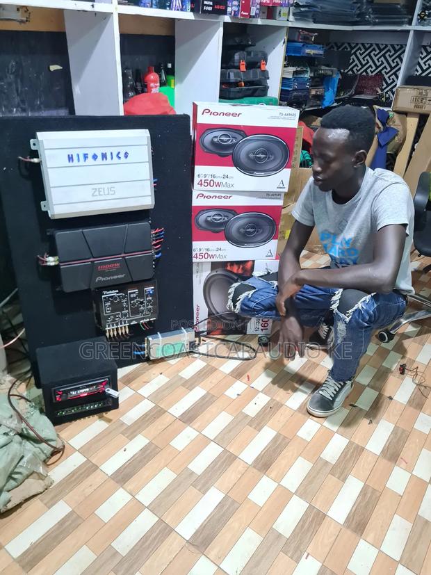 Vehicle Sound System Installed to Be Used at Home and Clubs