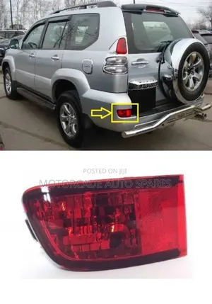 Landcruiser Prado Rear Bumper Reflector