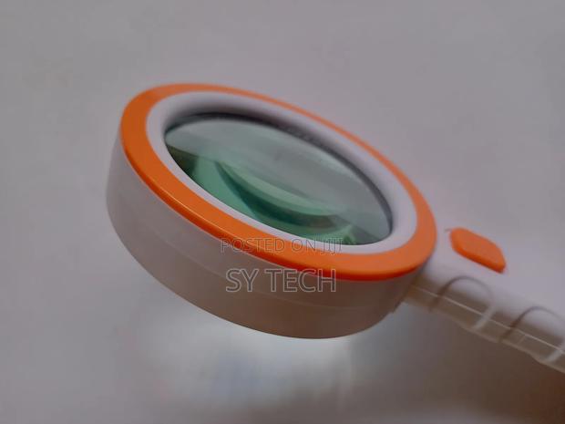 30× Lighted Portable Magnifying Glass - thumbnail 6