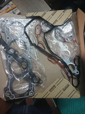Toyota 1TR Engine Genuine Overhaul Gasket Kit Made in Japan.