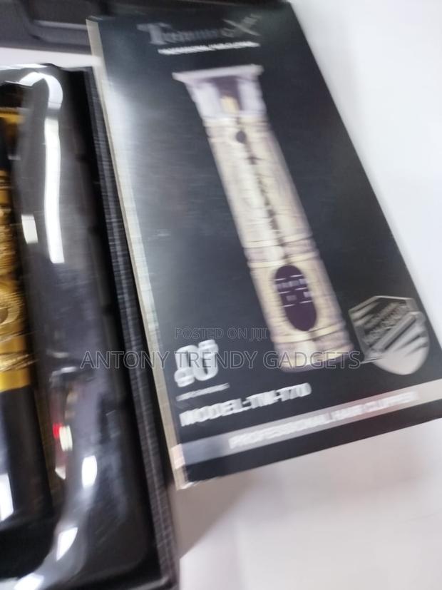 Trimmaster Professional Hair Clipper With Ergonomic Grip - main view