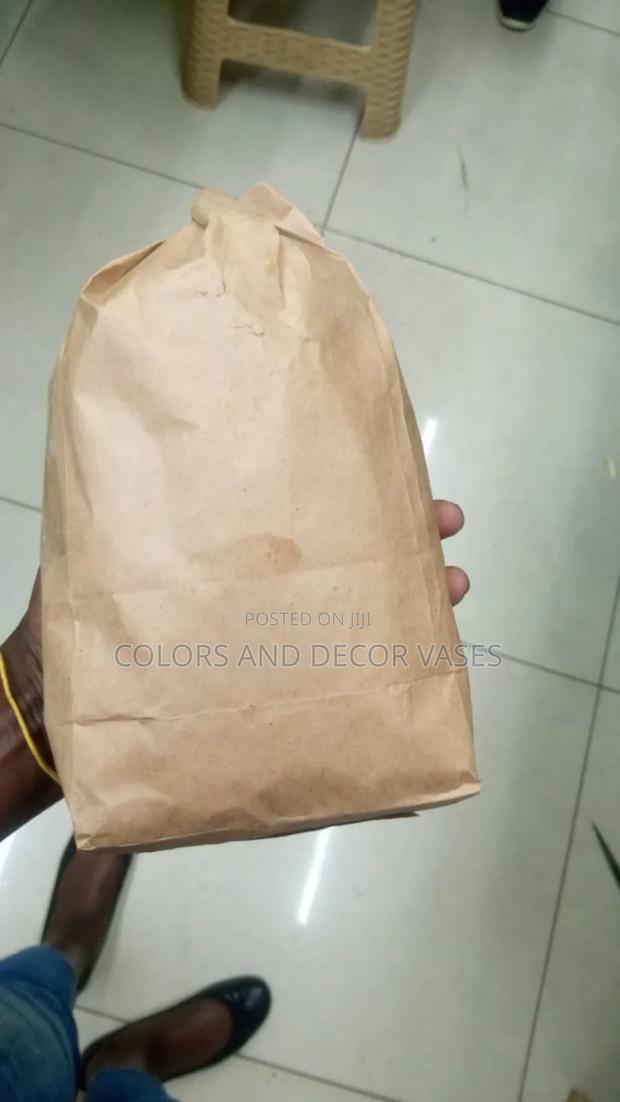 A Kilo of White Decorative Pebble Stones KSH 150