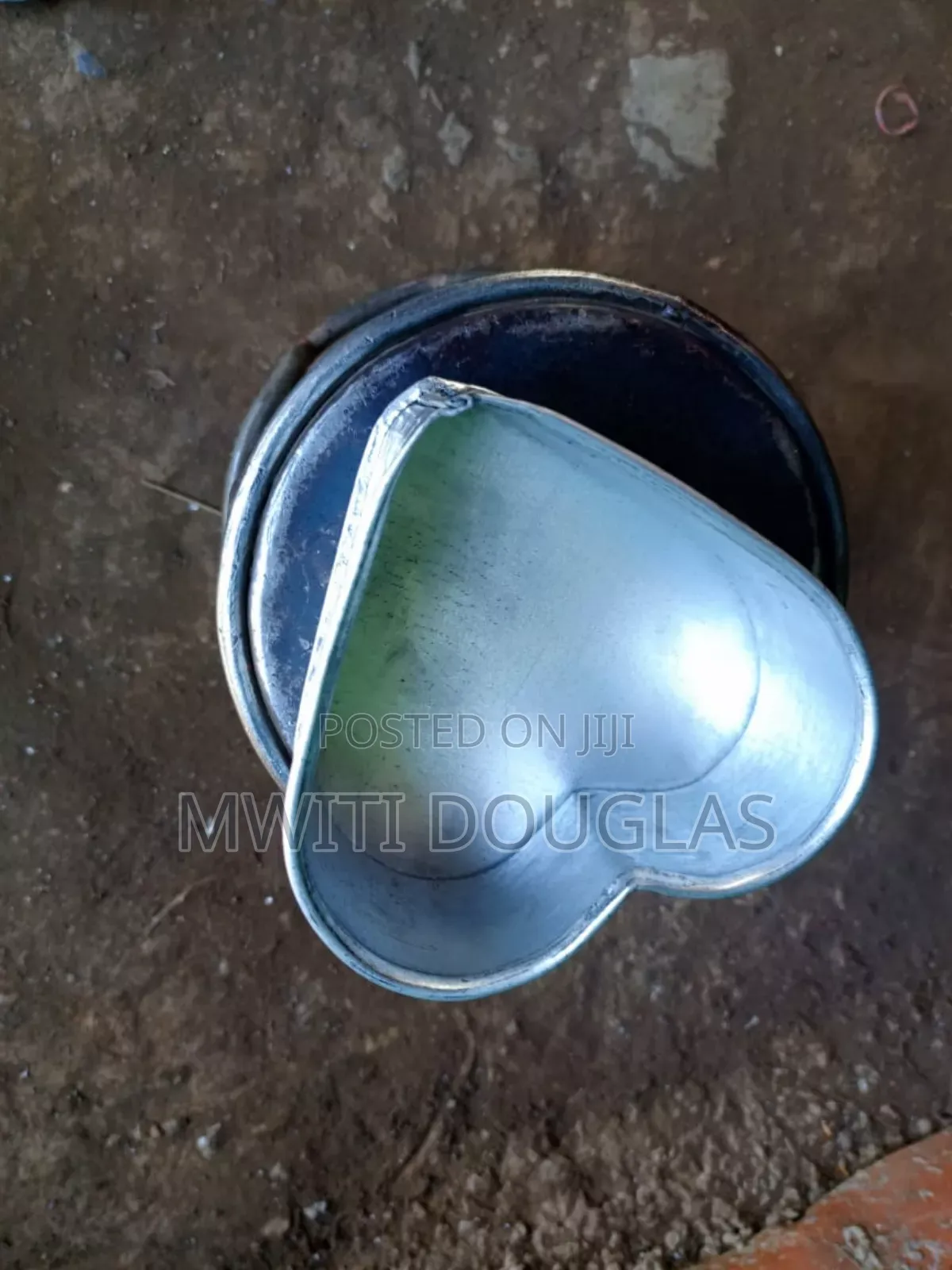 Valuable Love Cake Baking Tin