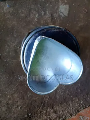Valuable Love Cake Baking Tin