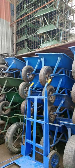 Heavy Weight Wheelbarrow - main view