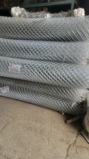 Hot Dipped Galvanized Chainlinks 12.5Gauge 80*80