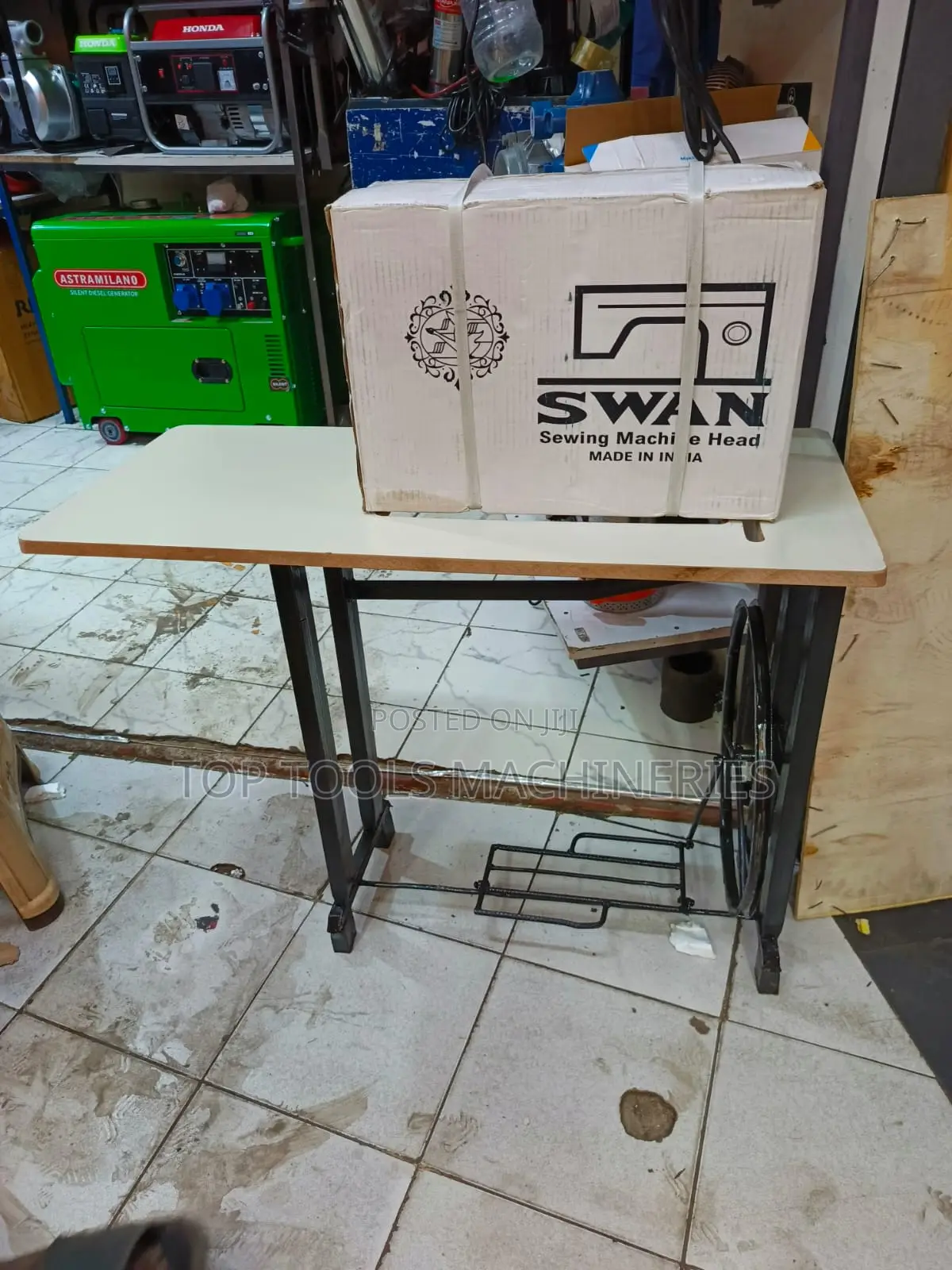 Complete Sewing Machine With Local Table