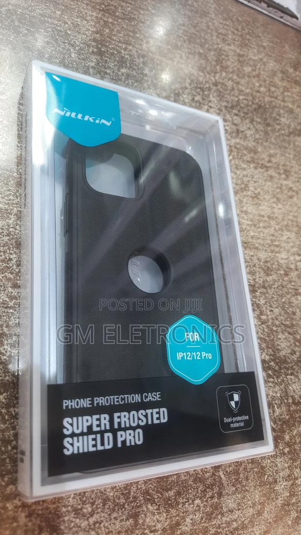 iPhone 12/12pro Nillkin Back Case. (Black) - thumbnail 3