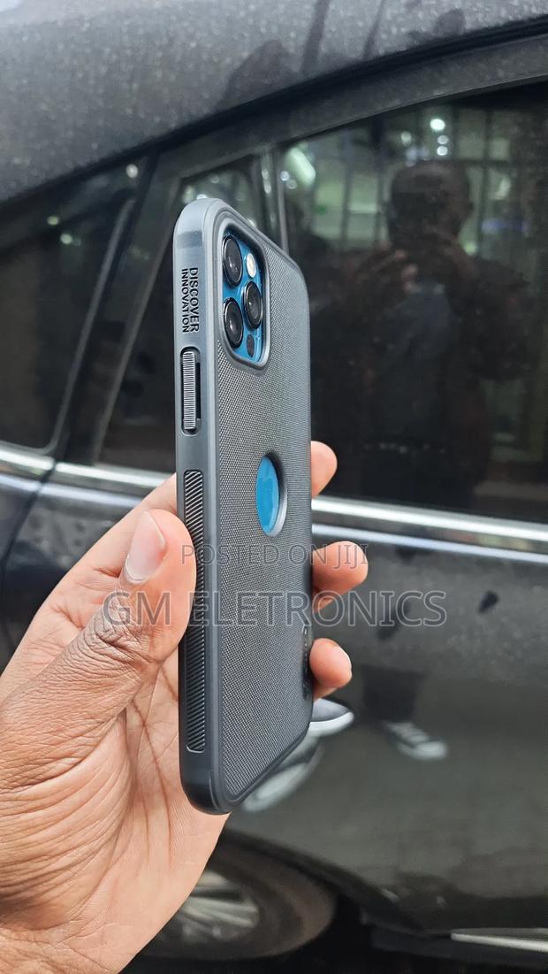 iPhone 12/12pro Nillkin Back Case. (Black) - main view