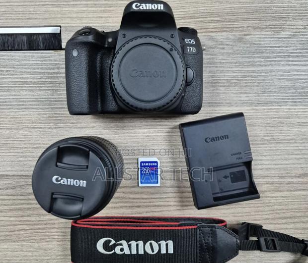 Canon Eos 77D With 18-55mm STM - main view