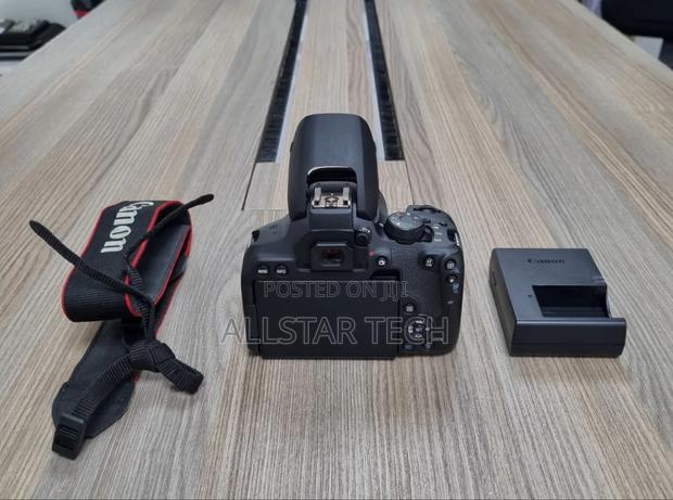 Canon EOS 850D DSLR Camera With 18-55mm Lens - thumbnail 2