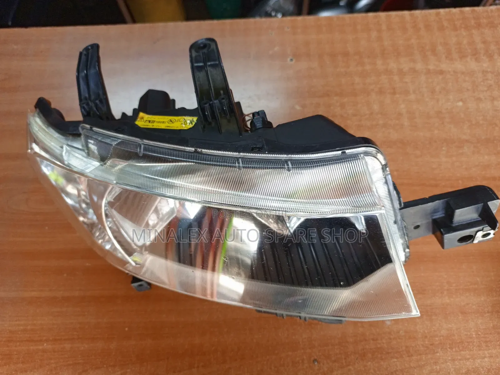 Bb Toyota 2008 Model Zenon Headlight