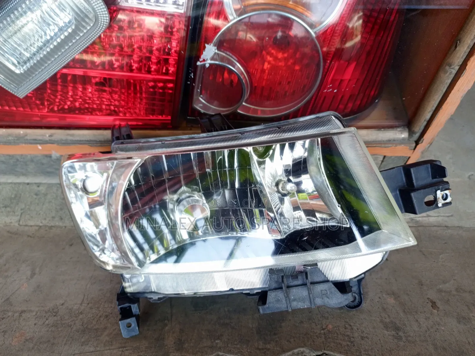 Bb Hammer Zenon Ex-Japan Headlights Complete;Computer Bulbs