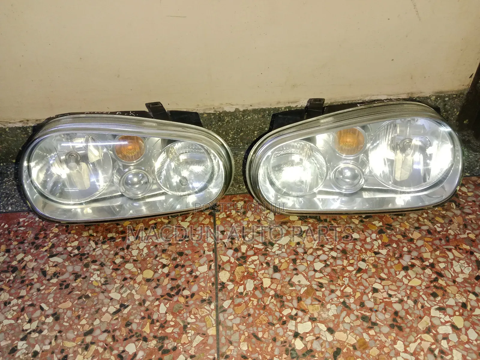 Volkswagen Golf Mk4 Non Xenon Headlights