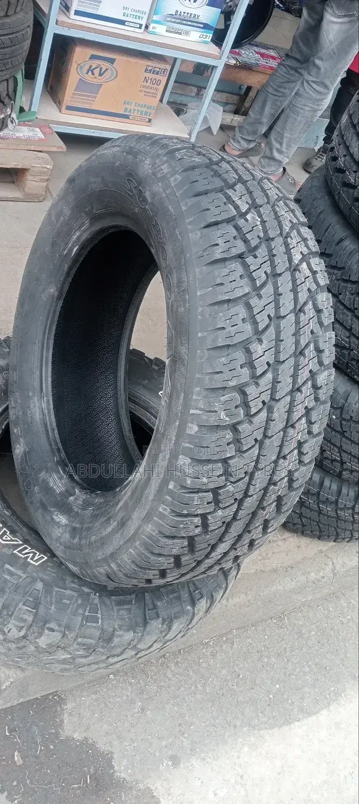 265/6 R17 Maxtrak Tyres