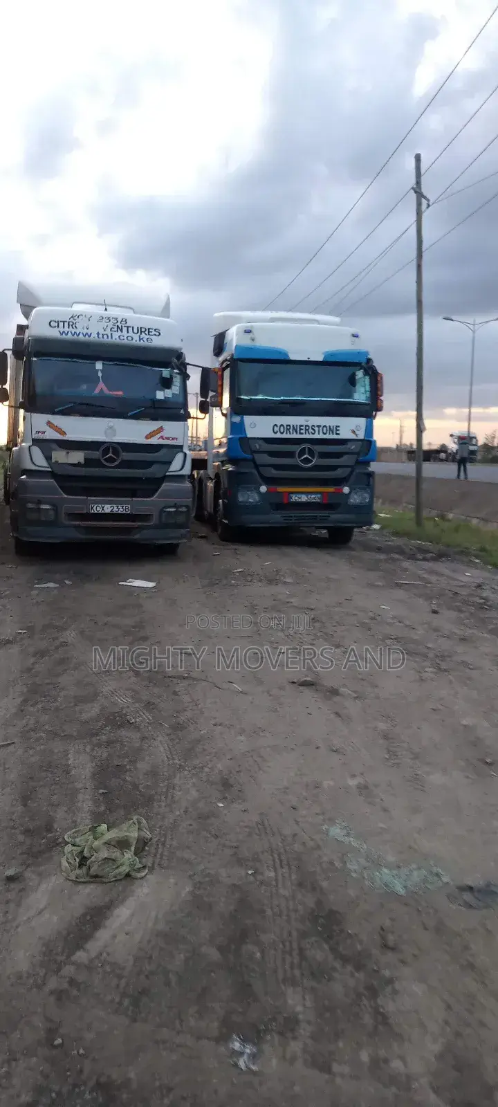 Transit Trailers Accessible for Transport Services