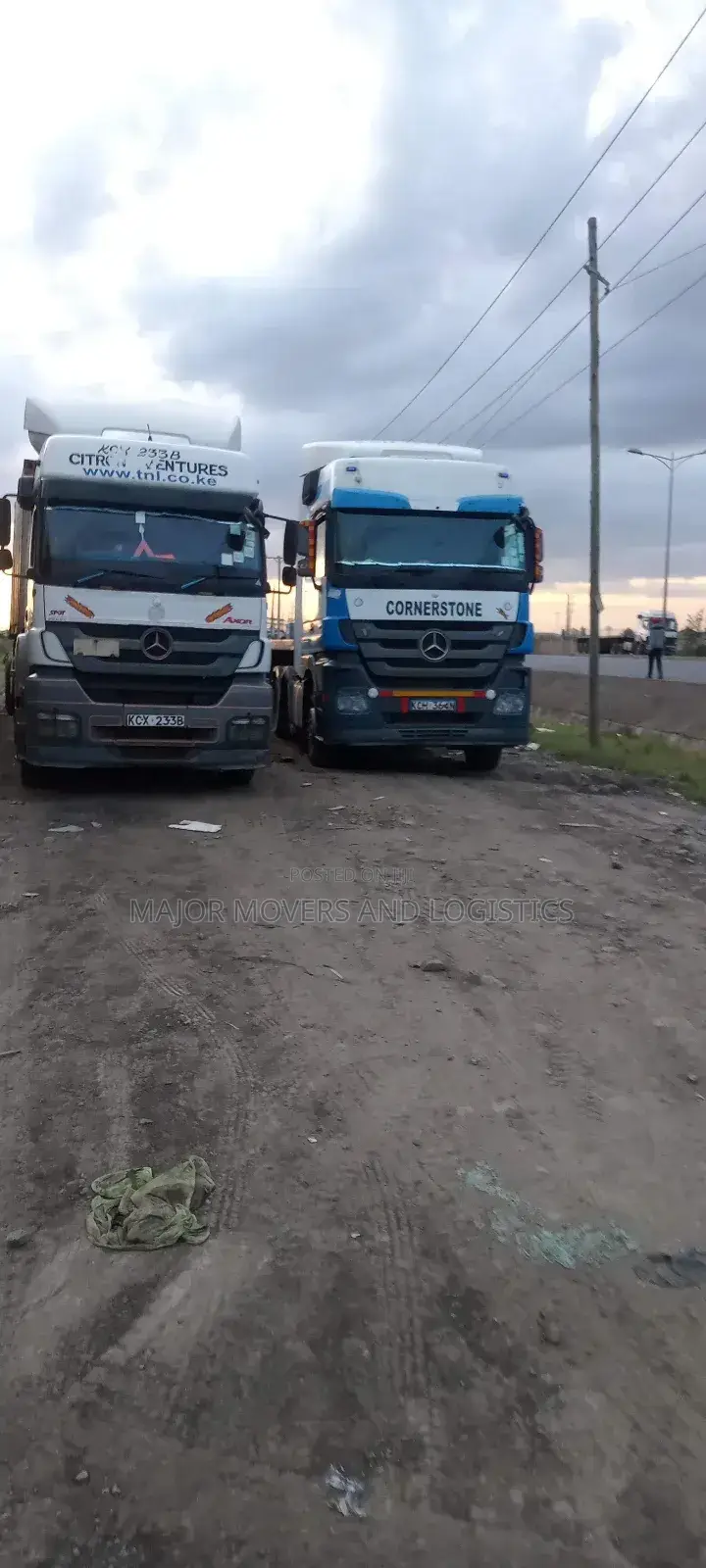 Transit Trailers Accessible for Transport Services
