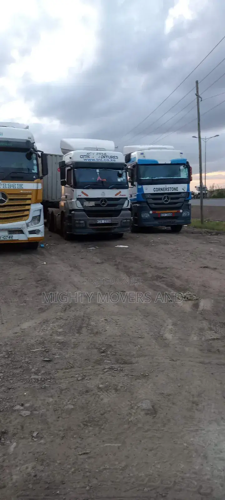 Transit Trailers Accessible for Transport Services